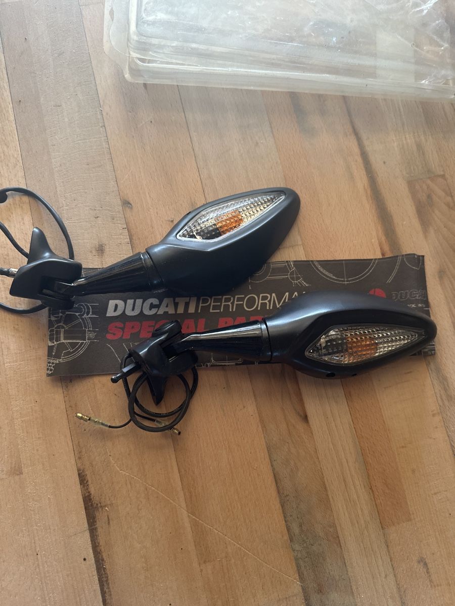 Ducati Alle Motorradersatzteile: Rétroviseurs Ducati Performance neufs avec clignotants intég – Neu und originalverpackt aus Choëx von steveXB12 1