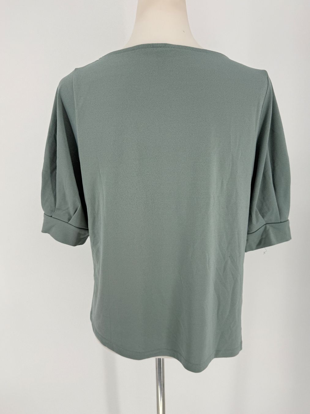 T-shirt: Shirt mit Puffärmeln Gr. M von H&M – Usato da Auenstein venduto da moin. 2