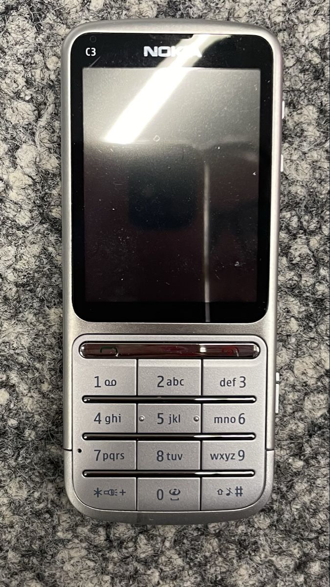 Nokia Telefoni cellulari / Smartphones: Retro Nokia C3-00:  Handy – Usato da Au ZH venduto da Jaggy4 2