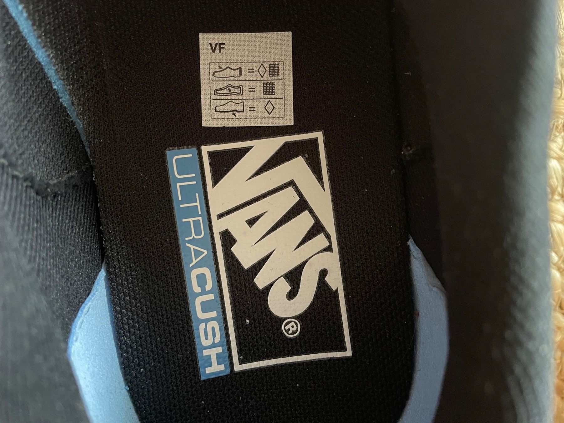 Vans Herrenschuhe: Vans Ultrarange Exo Sneaker 40 – Neu und originalverpackt aus Schliern b. Köniz von  1