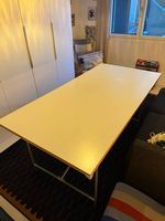 Schreibtisch im Eiermann-Stil  weisse Platte, Holzkante,