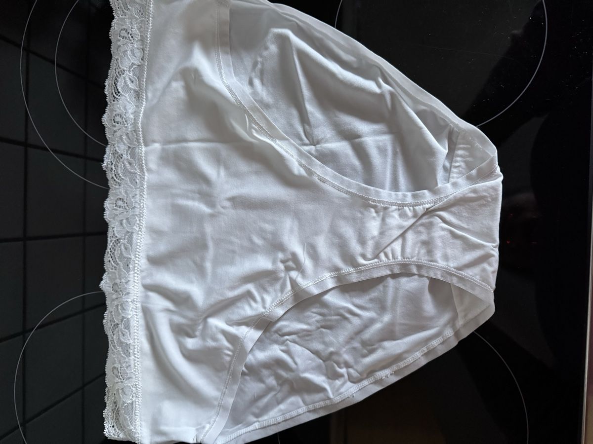 Sonstige Unterwäsche: Unterhosen weiss lycra – Neu (gemäss Beschreibung) aus Oberentfelden von Judyku