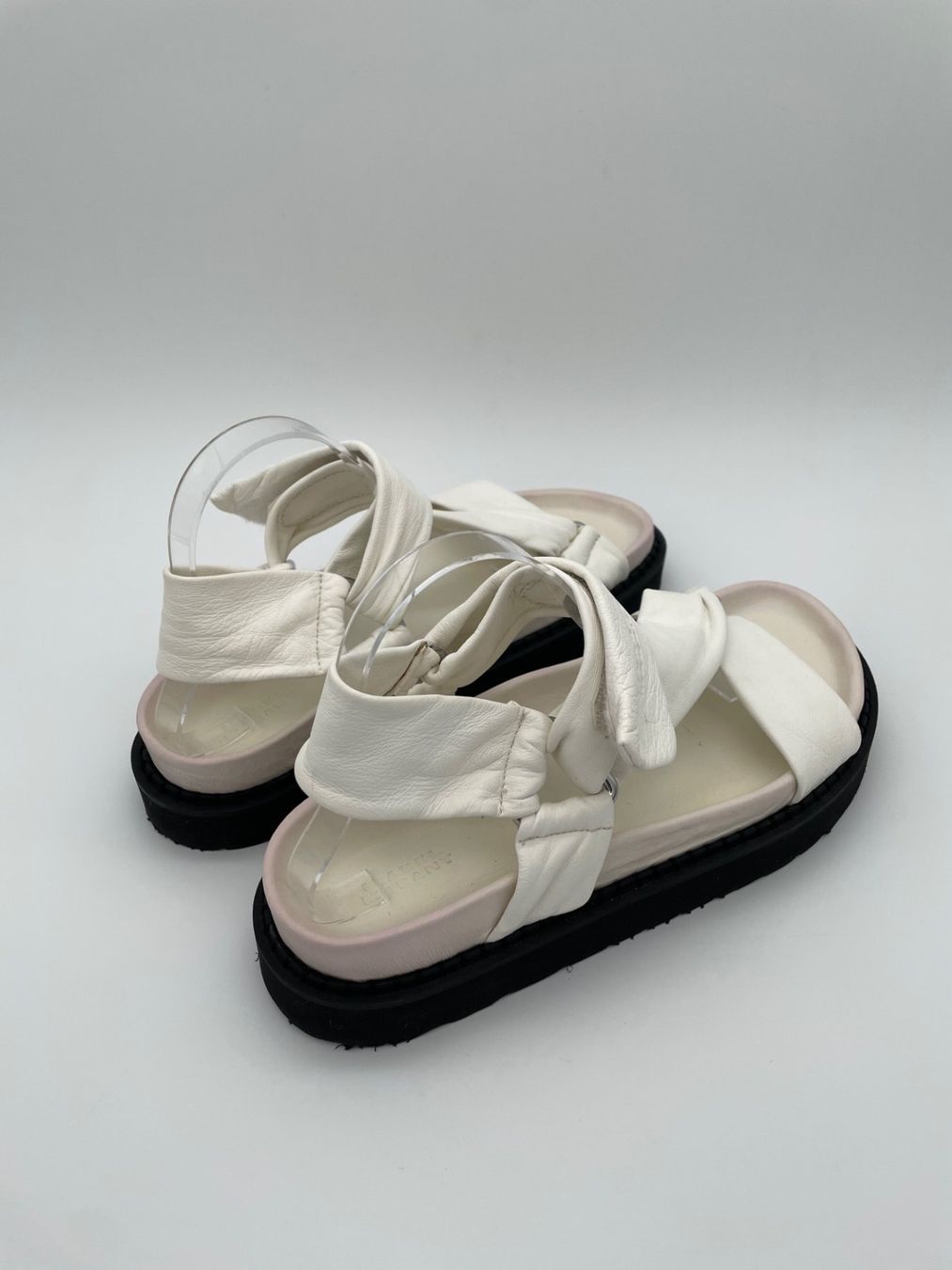 Isabel Marant Scarpe da donna: Isabel Marant Madee Flache Sandale EU 40 Weiss – Usato da Zürich venduto da shoe_shop 3