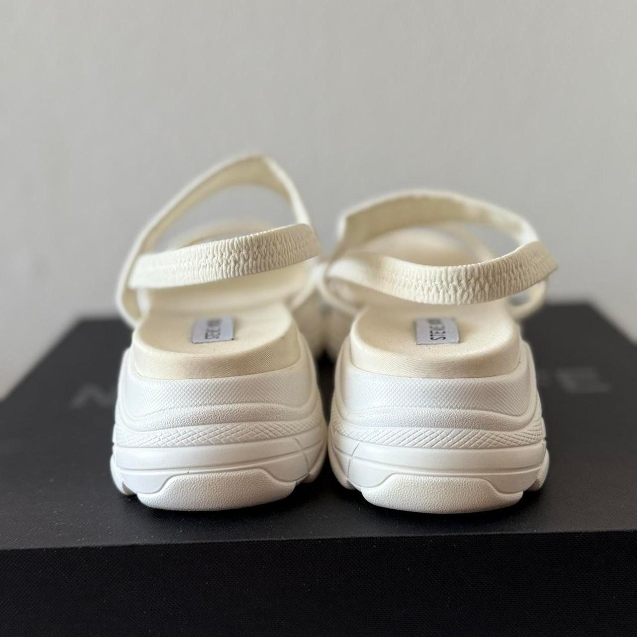 Steve Madden Scarpe da donna: Steve Madden Sandalen, weiss, Gr. 40 – Usato da Bachenbülach venduto da Shukkley 3