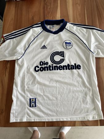 Signiertes Hertha BSC Original Trikot – SVERRISSON #6 99-01
