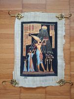 Ägyptische Papyrusmalerei mit Priesterinnen & Hieroglyphen