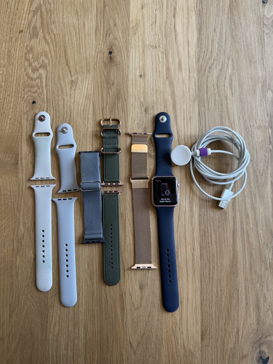 Apple Smartwatch: Apple Watch Series 1 42mm Roségold – Gebraucht aus Reinach BL von uniquejules