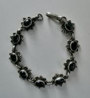 Silberarmband mit Onyx-Steinen