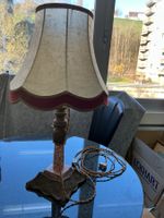 Klassische Tischlampe mit Marmor und Messing