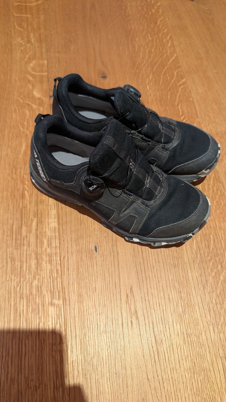 Adidas Scarpe per ragazzi: Trekking Schuhe – Usato da Maienfeld venduto da mizi2808