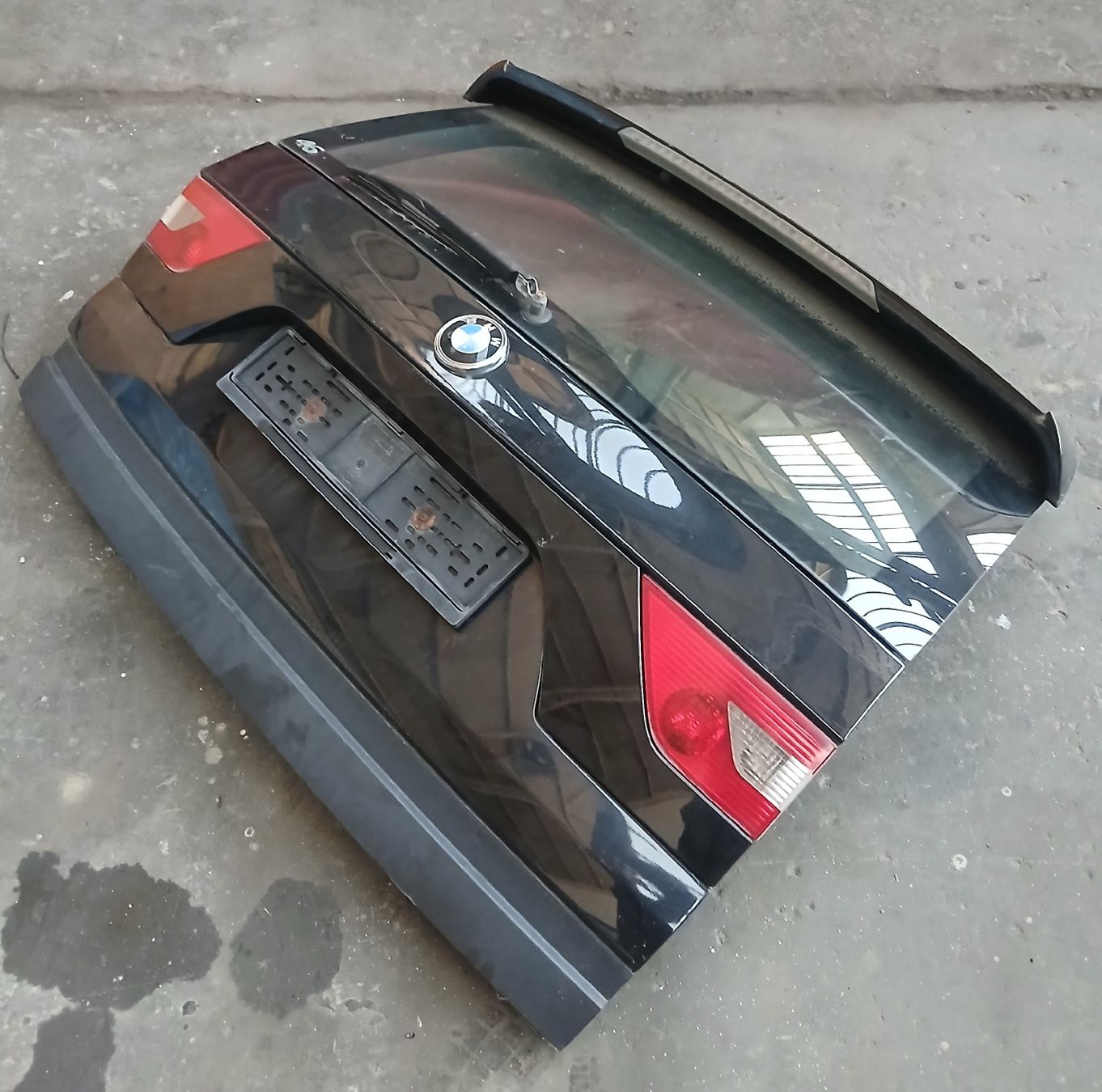 BMW Tutti pezzi di ricambio auto: Hayon BMW X3 E83 2004-2010  – Usato da la heutte venduto da Auto-stock 1