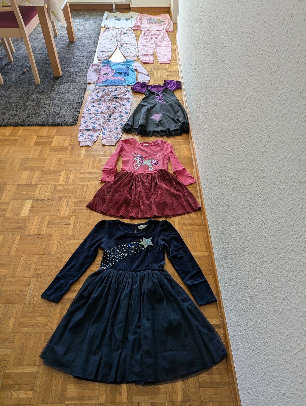 C&A Lotti & Set di vestiti: Mädchen Kleiderset Grösse 134 - 140 – Usato da Lengnau AG venduto da sus_znf9 3