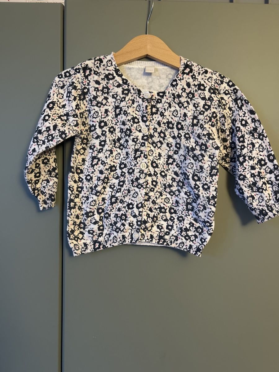 Esprit Vestes & Manteaux: Esprit Strickjacke  (80) – D'occasion à Basel par enfantdor