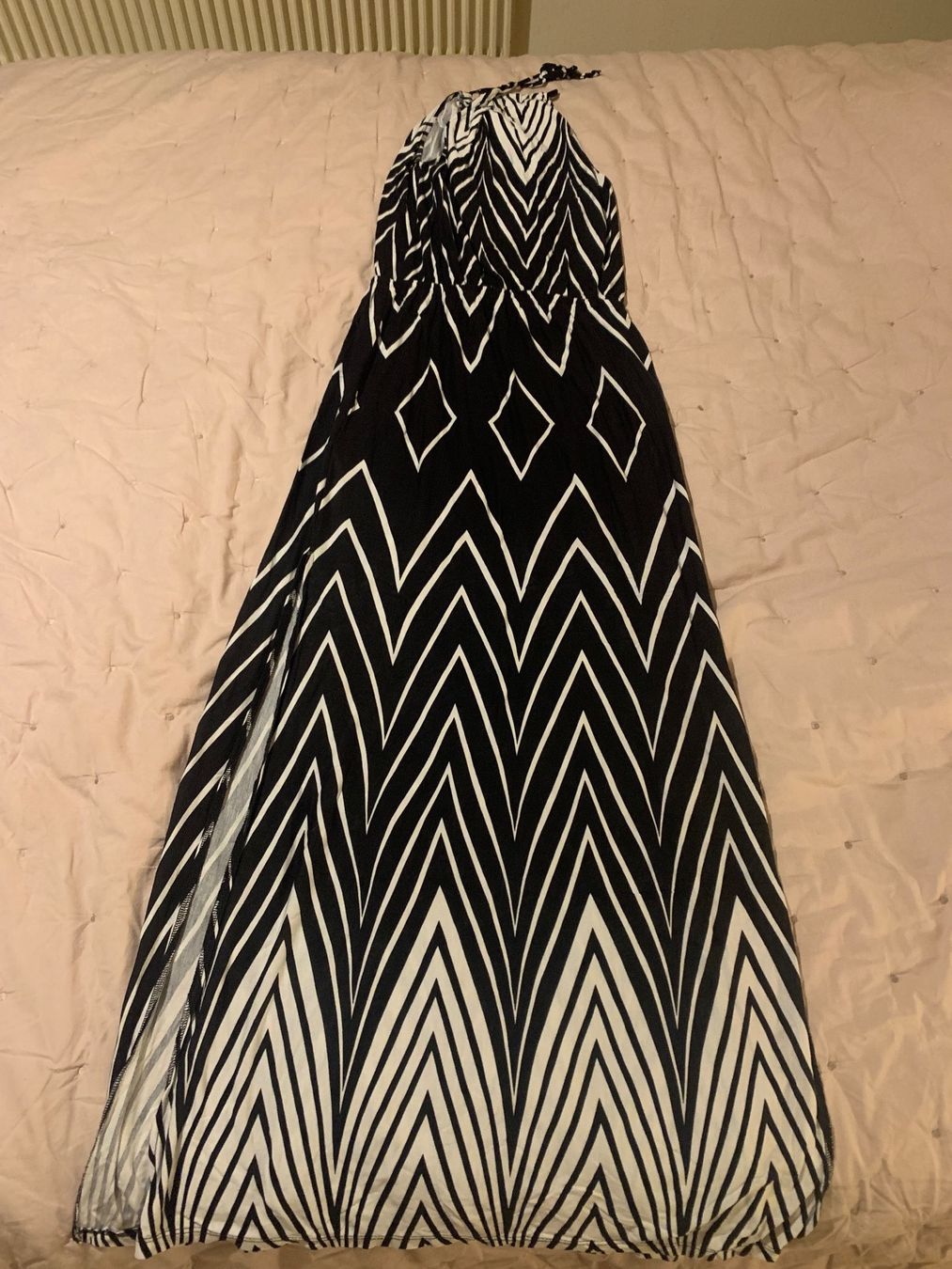 Lascana Vestiti: Robe longue fendue t.40 – Usato da Sion venduto da DayJenn