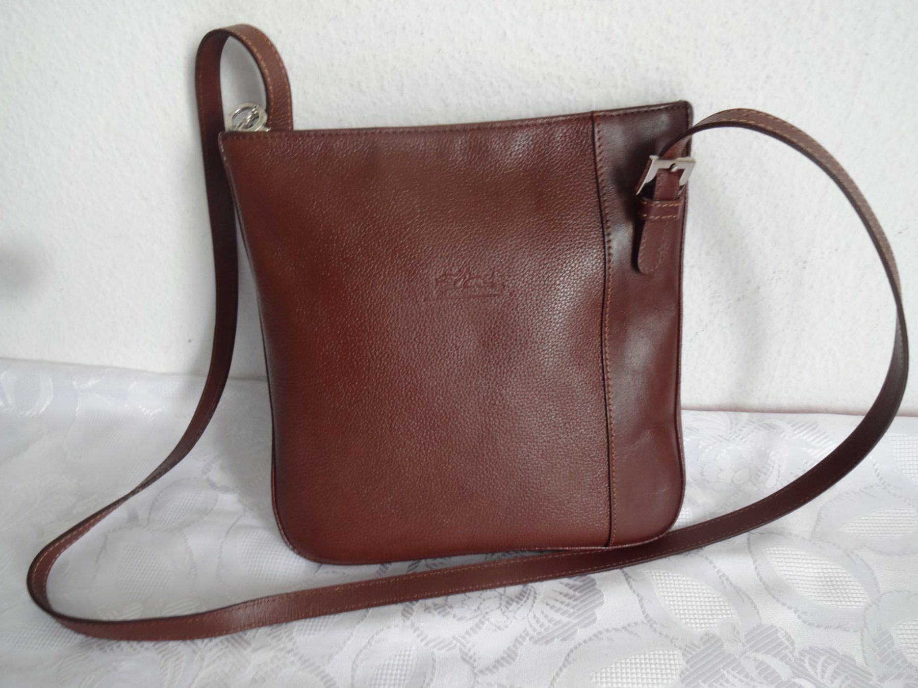 Longchamp Borse da donna: Orig."LONGCHAMP" Leder Umhängetasche – Nuovo (secondo la descrizione) da Frauenfeld venduto da Riaa