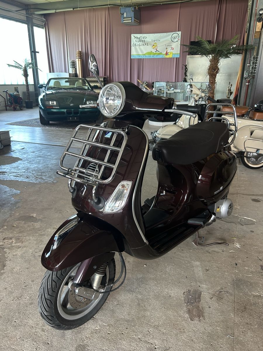 Piaggio Sonstige: Piaccio  Vespa  Motorrad Roller – Gebraucht aus Oberriet SG von Justizia1957 1