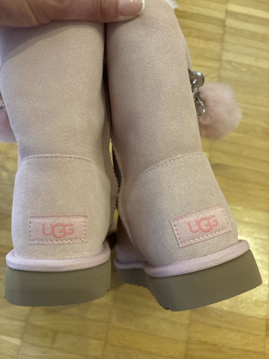 Ugg Chaussures femmes: UGG Boots NEU rosa – Neuf avec emballage d'origine à Sisseln AG par Gommibaerli87 3