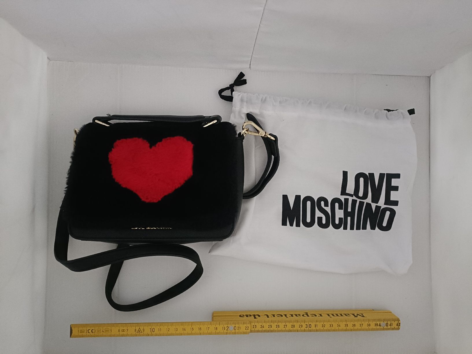 Moschino Borse da donna: Handtasche Love Moschino – Usato da Chur venduto da ChabaNala