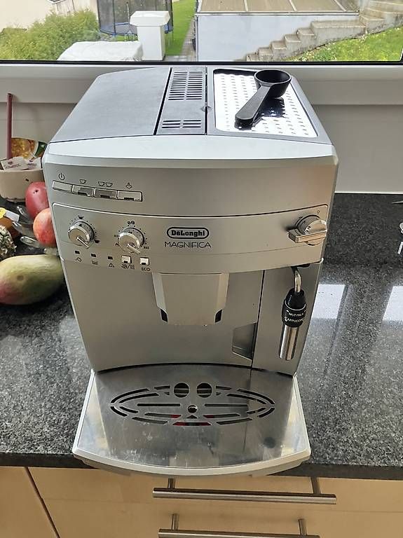 De'Longhi Macchine per caffè & Macchine per espresso: De Longhi Kaffeevollautomat – Usato da Thürnen venduto da Imberium