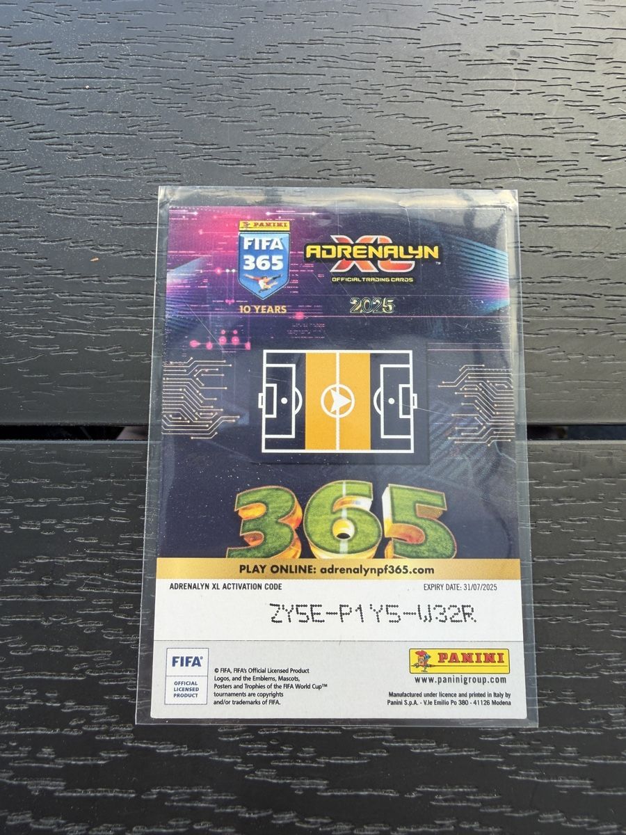 Panini Carte collezionabili: FIFA 365 Premium Limited Edition Hakan Çalhanoglu – Nuovo (secondo la descrizione) da Burgdorf venduto da lea_cw56 1
