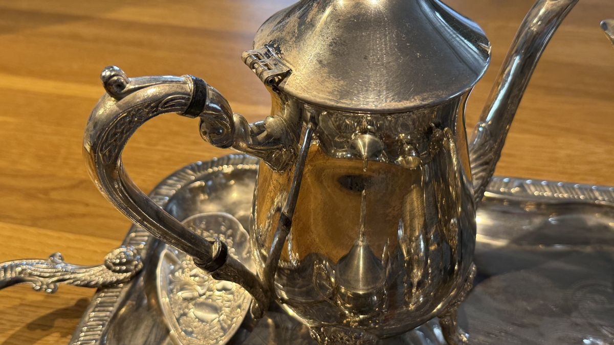 Set di piatti: Elegantes versilbertes Kaffee-/Teeservice mit Tablett – Usato da Thayngen venduto da ggg71 5