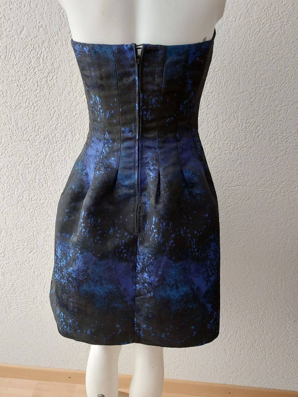 H&M Vestiti: Kleid,  Abendkleider, Cocktailkleider – Usato da Thun venduto da Alexanna 2