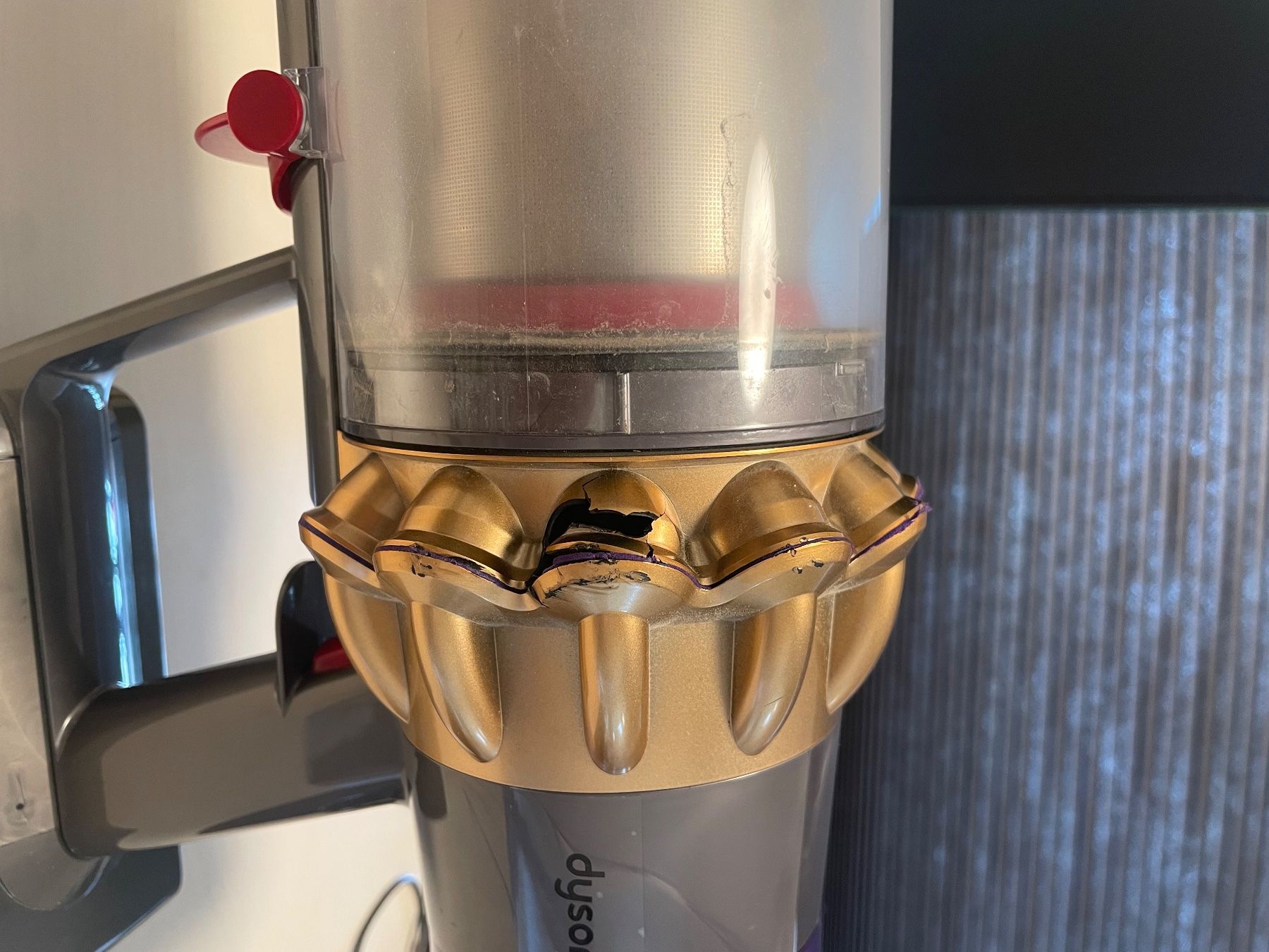 Dyson Staubsauger & Zubehör: Dyson V11 Absolute Pro – Gebraucht aus Birsfelden von Schwimby10 5