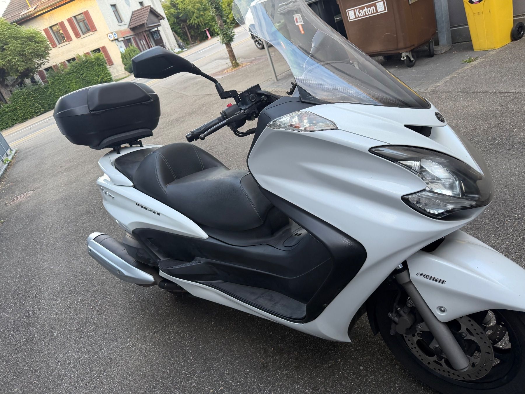 Yamaha Scooter: Yamaha YP400 – Usato da Winterthur venduto da nonso 4