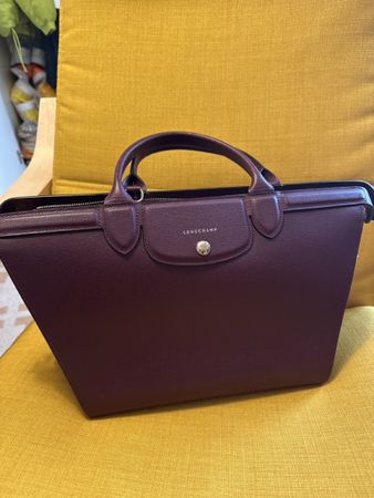 Sac Longchamp neuf, couleur prune d'hiver, avec bandoulière