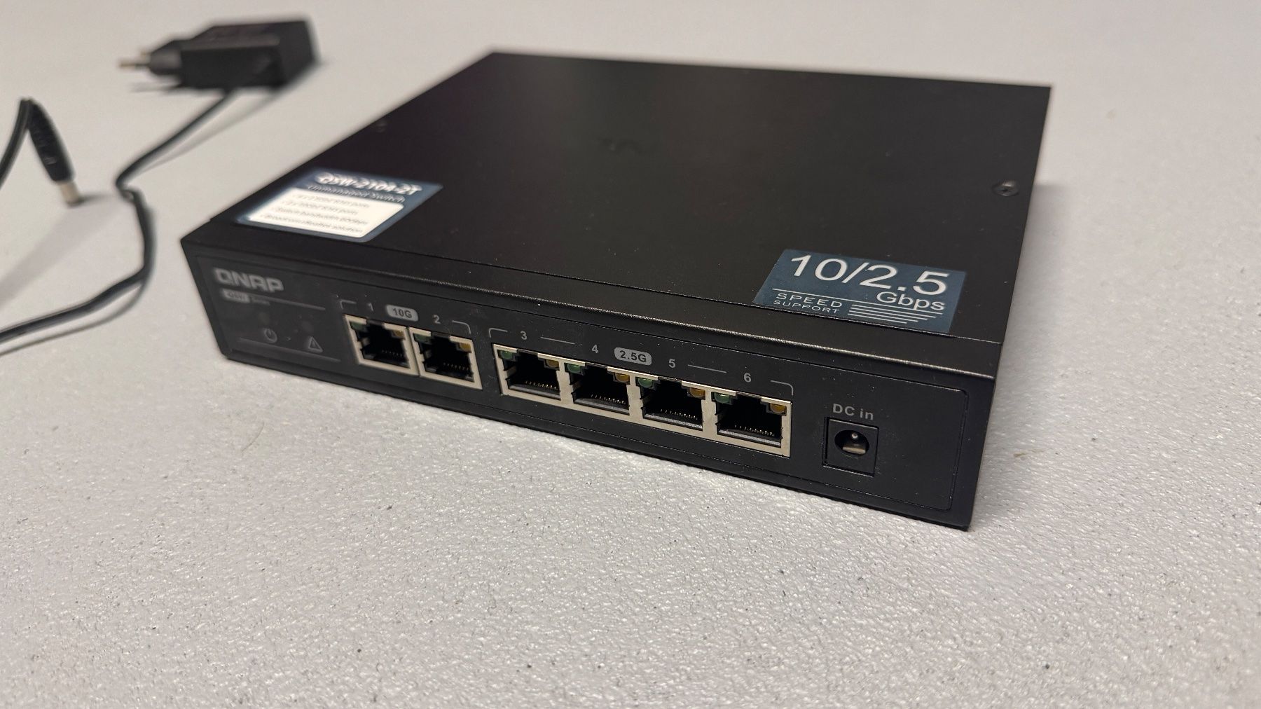 Qnap Hub & Switch: QNAP QSW-2104-2T 10GbE / 2.5GbE Switch – Usato da Stein AG venduto da secc