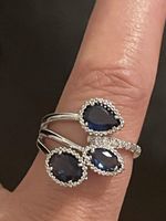 Jolie bague vintage 59 pierres zircons bleues neuve