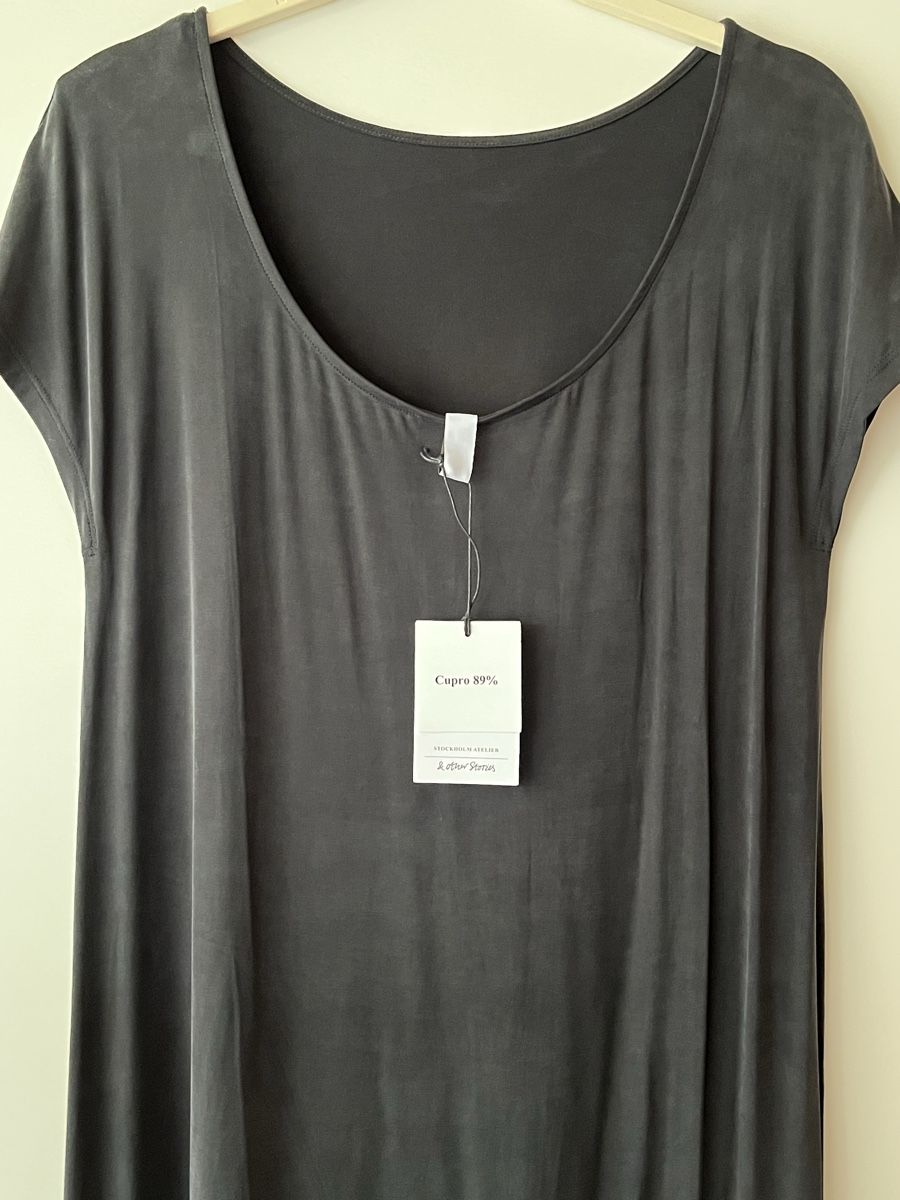 Other Stories Vestiti: Kleid aus Cupro von & other Stories – Nuovo e nell'imballaggio originale da Bern venduto da SinaArikan 3