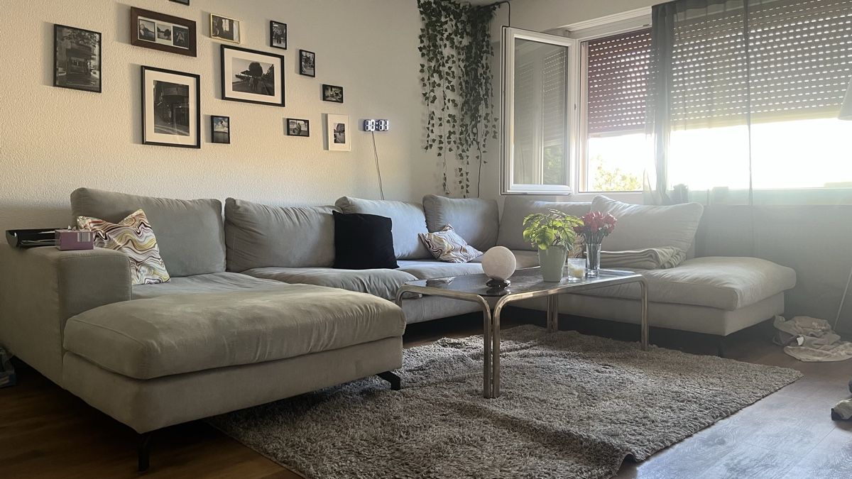 Sofas: Grosses graues Ecksofa – D'occasion à Moosseedorf par Sarah_j_2_7 1