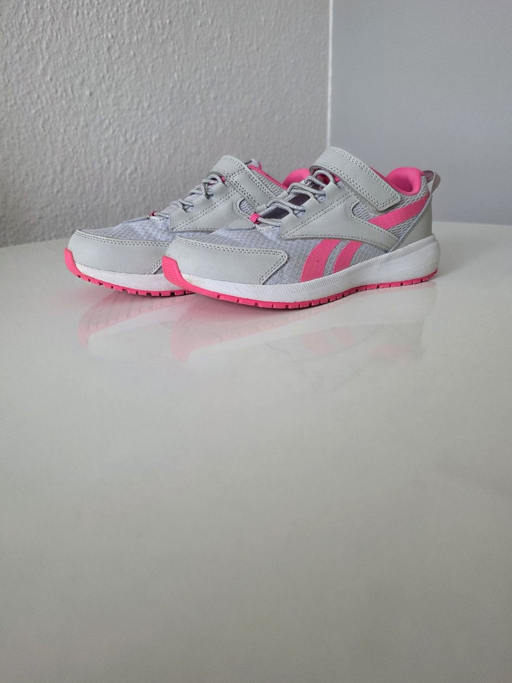 Reebok Scarpe per ragazze: Reebok Turnschuhe – Usato da Suhr venduto da MrvicaAG