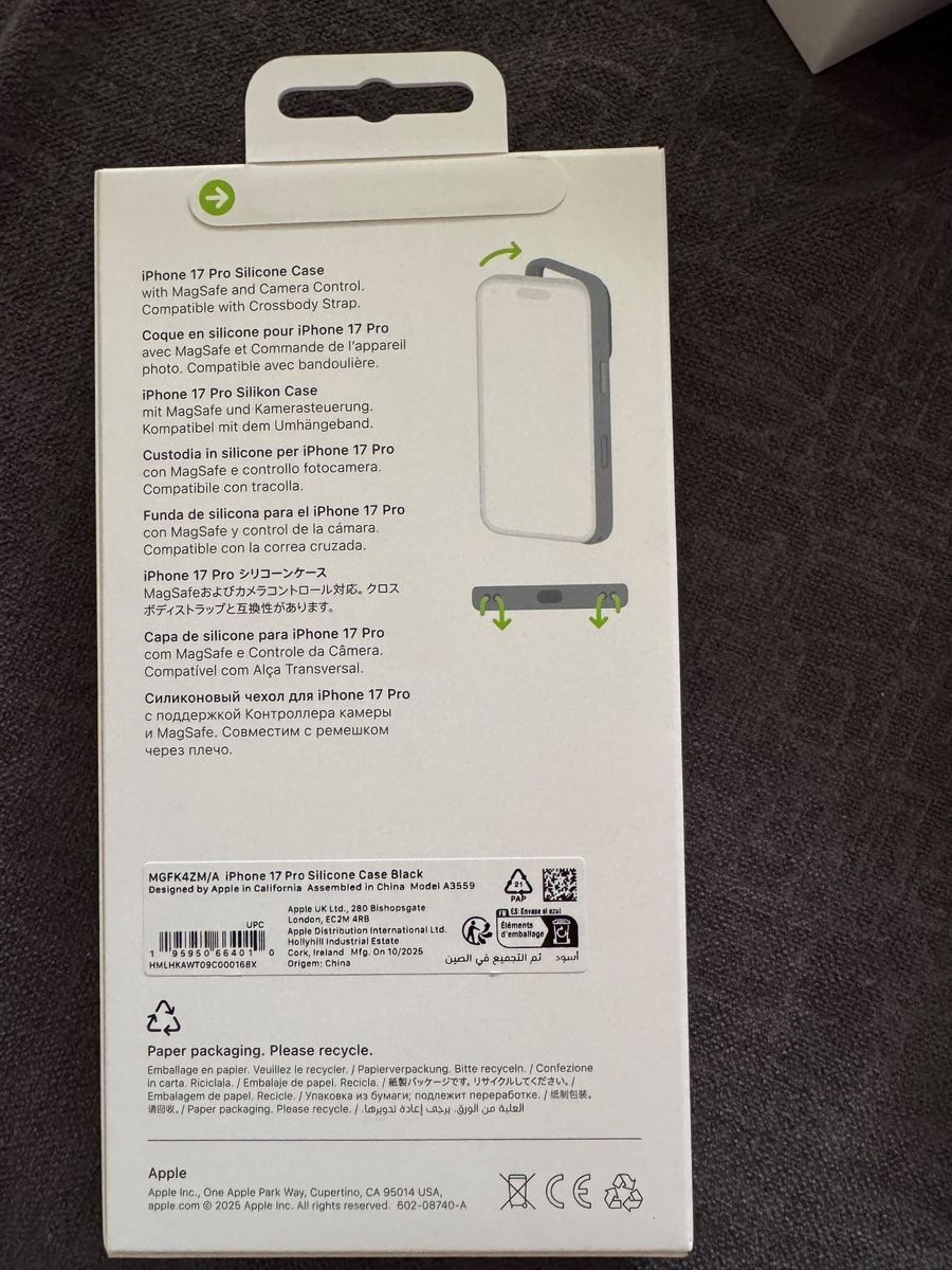 Apple Cover & Protezioni schermo: iPhone 17 Pro Silikonhülle MagSafe Schwarz neu – Nuovo e nell'imballaggio originale da Kriens venduto da tah_c5tk 1