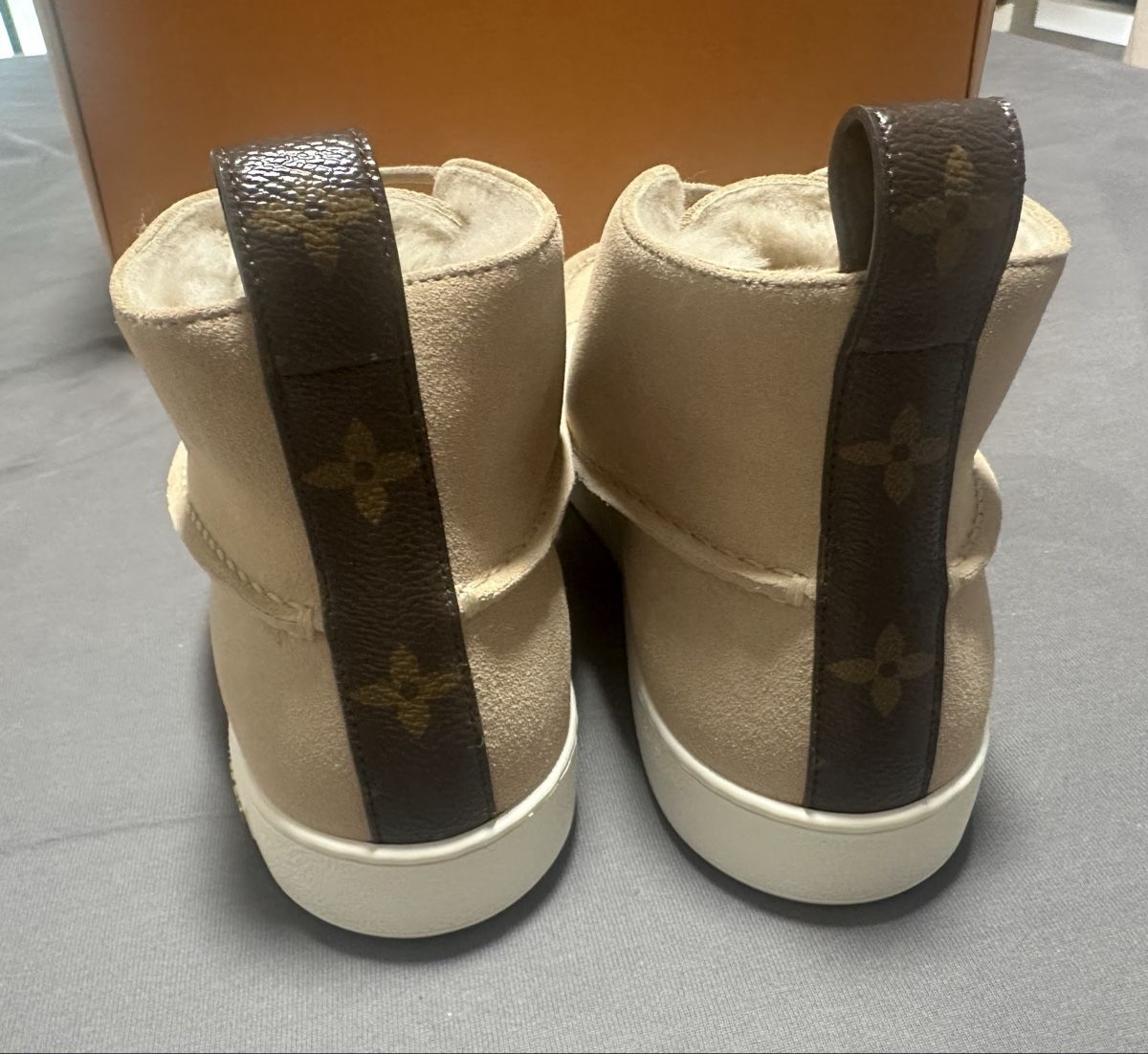 Louis Vuitton Scarpe da donna: Louis Vuitton MINNEA SNEAKER BOOT, ungetragen – Nuovo (secondo la descrizione) da Frauenfeld venduto da 1PegPeg1 3