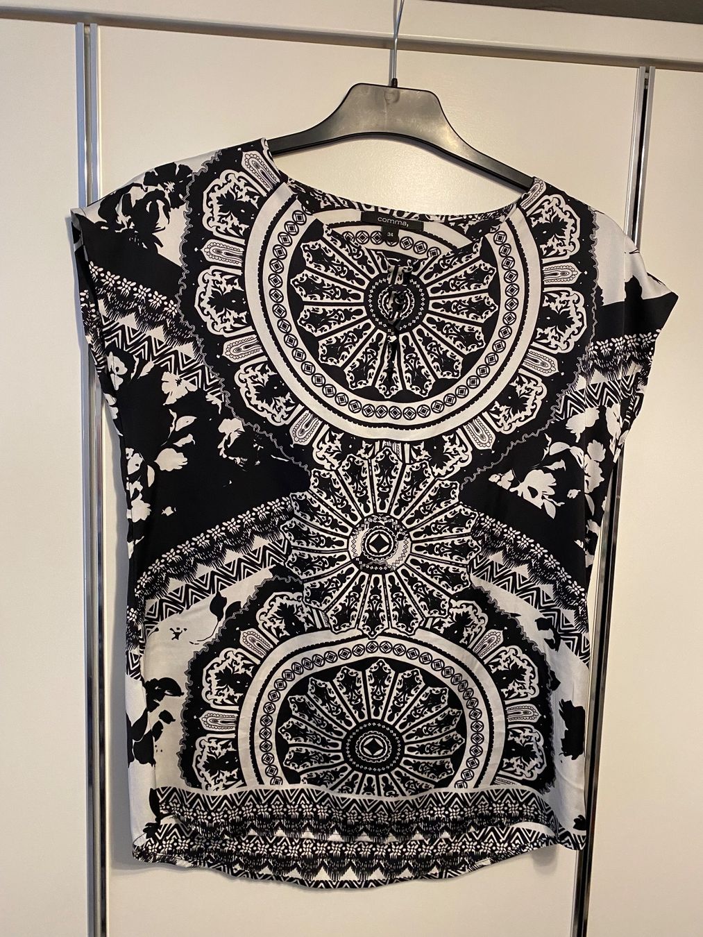 Comma Camicette: Damen Bluse von Comma, gr.34 – Usato da Pfungen venduto da Sheki56