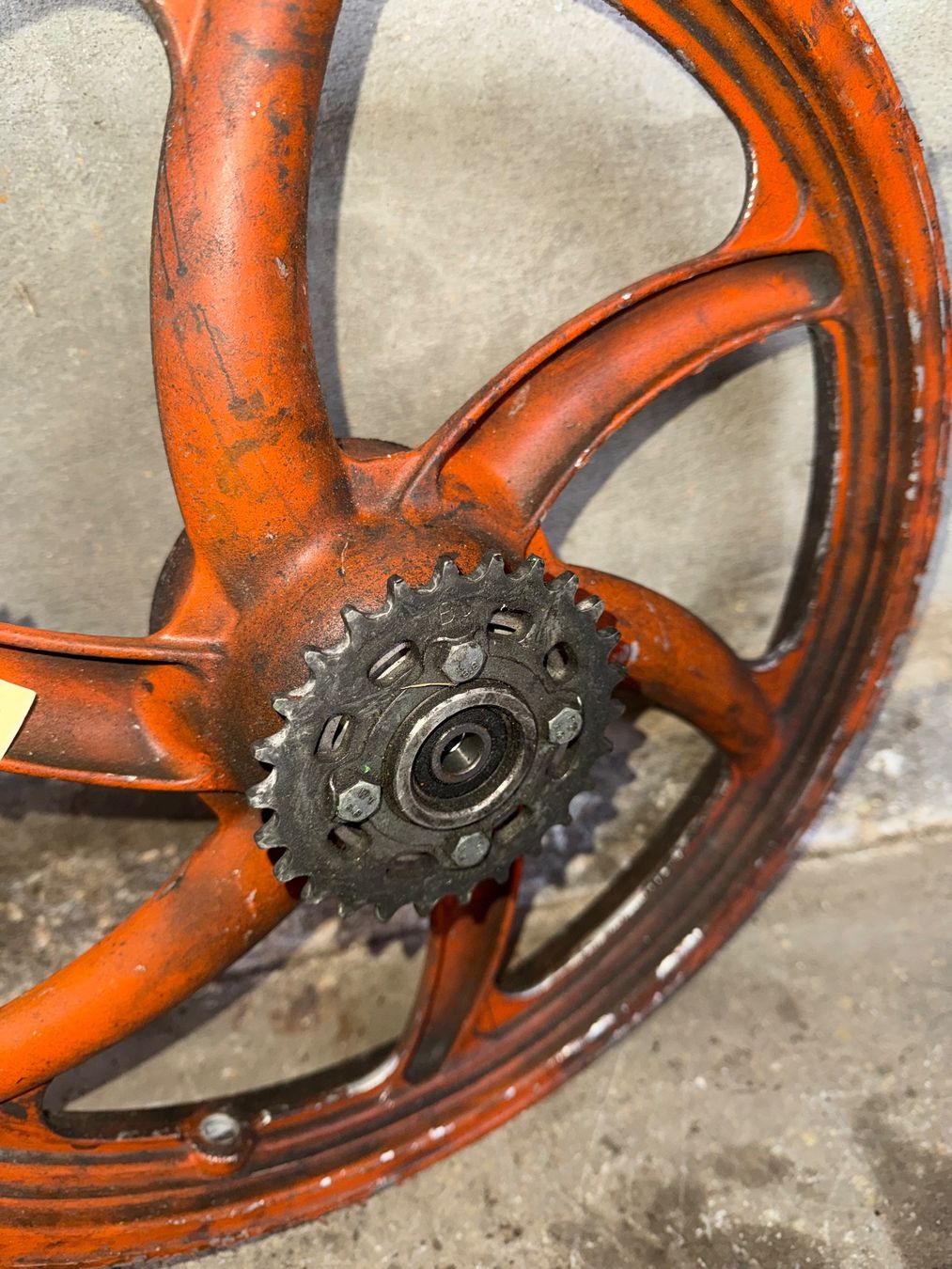 Puch Parti ricambio per ciclomotori: Mofa Gussfelgen Hinterrad – Difettoso da Fahrni b. Thun venduto da berger_tuning34 1