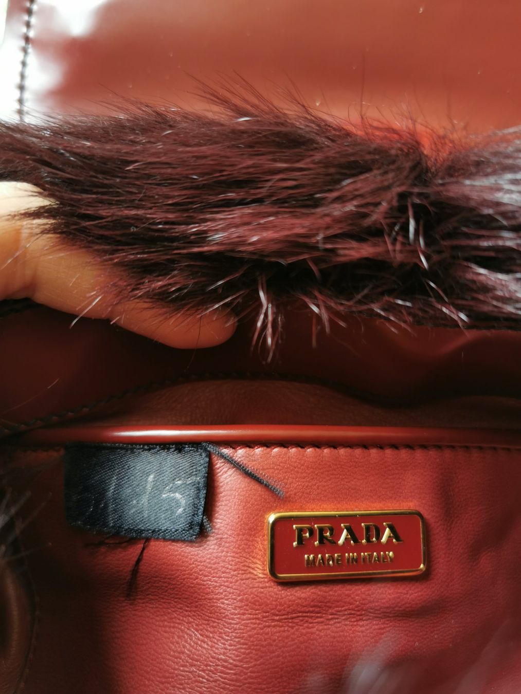 Prada Borse da donna: Prada Runway Limited Edition Fox Fur Leather Handbag – Nuovo (secondo la descrizione) da Spreitenbach venduto da Catticoooorn 6