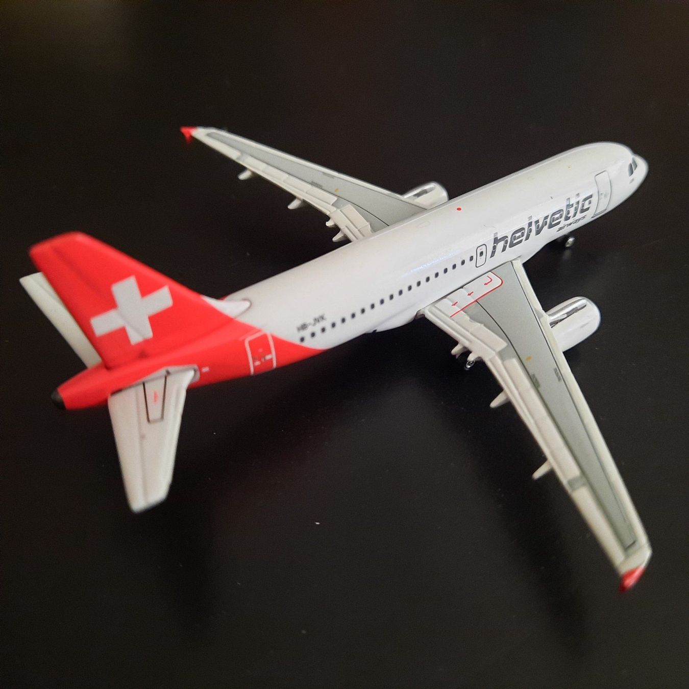 Airbus Kit di modellismo & Modellini statici: A319 HELVETIC – Nuovo e nell'imballaggio originale da Morges venduto da iljamuromez 1