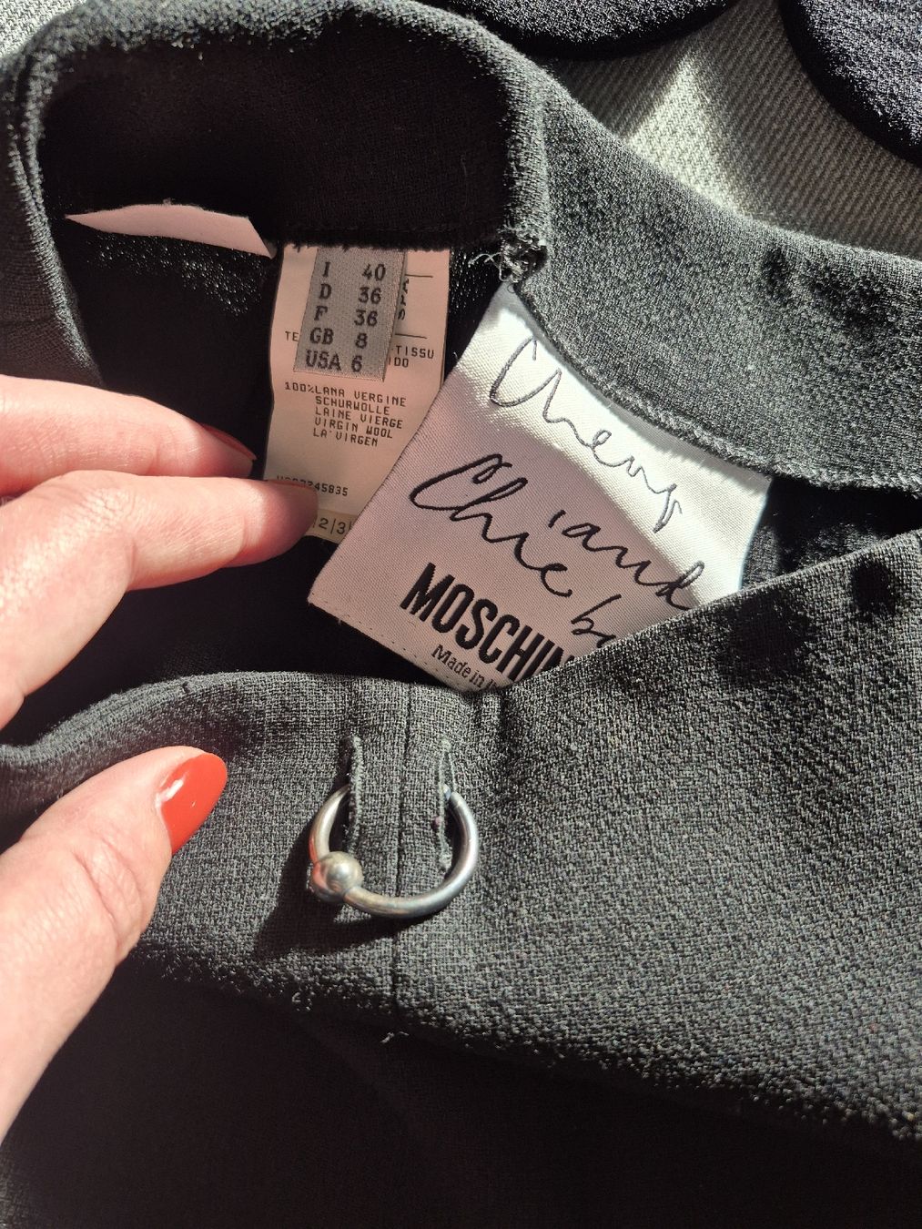 Moschino Kleiderpakete: Ensemble tailleur Moschino, noir élégant - Taille 36 – Neu (gemäss Beschreibung) aus St-Pierre-Clages von _RV 4