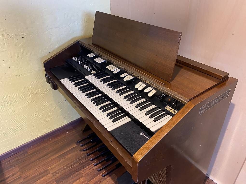Strumenti musicali: Orgue Hammond  – Usato da La Tour de Peilz venduto da olti02