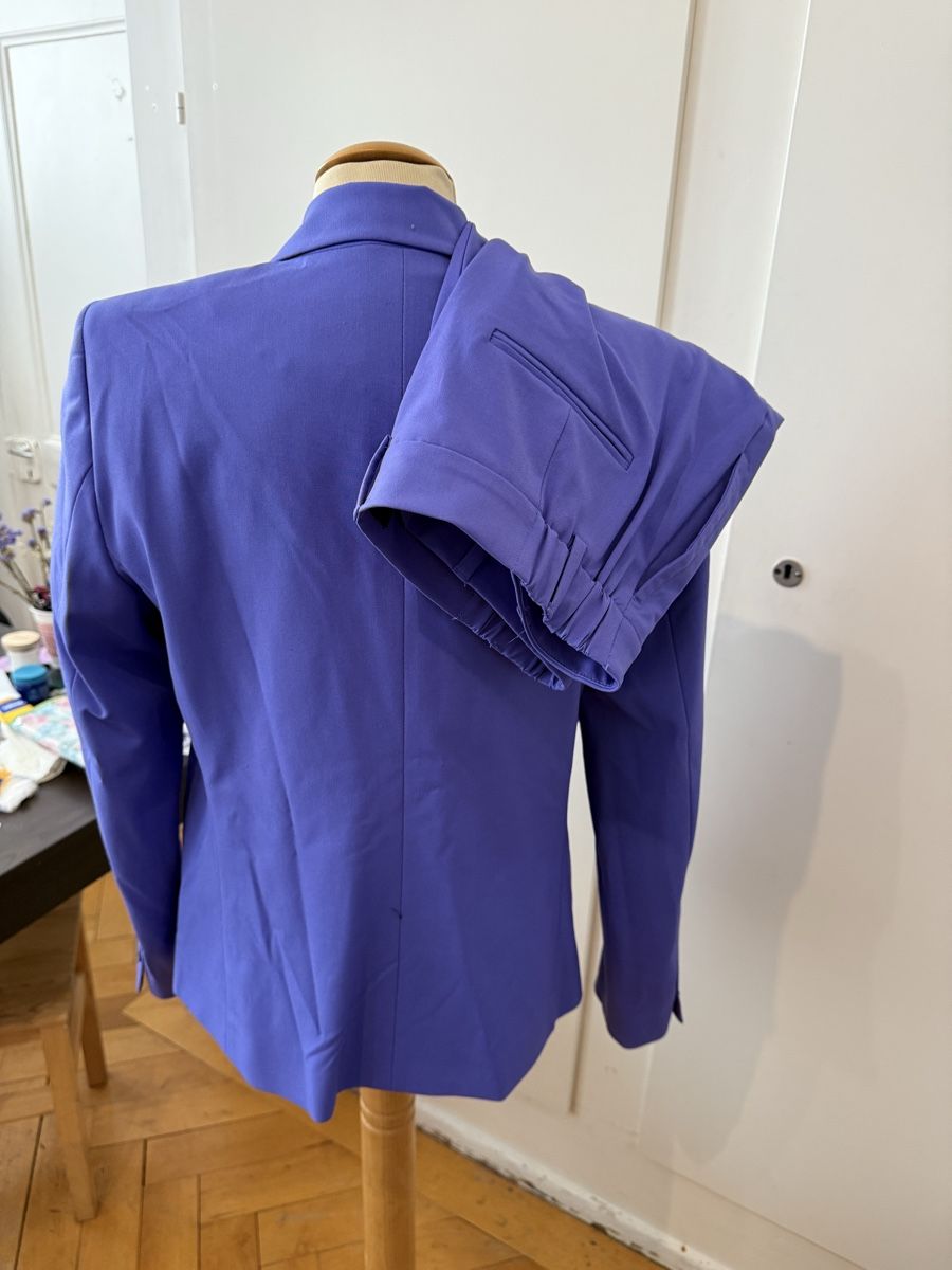 C&A Completi & Tailleur: Ensemble/tailleur bleu Majorelle (pastel) – Nuovo (secondo la descrizione) da Le Locle venduto da tchanatakoua 2