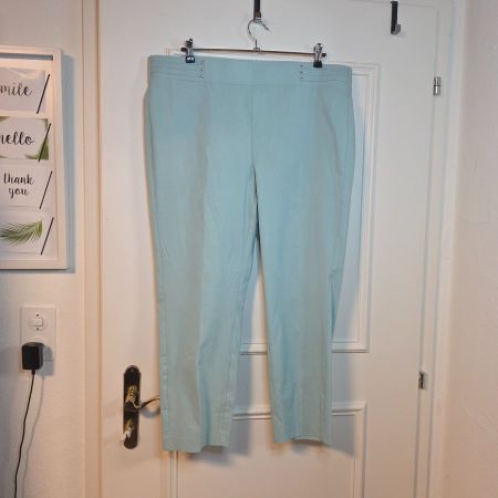 Mintfarbene Damenhose 48/50 bequem