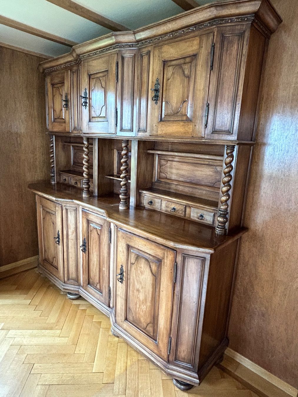 Armadi: Antiker Holzschrank – Usato da Steinen venduto da gar_s6dt 1