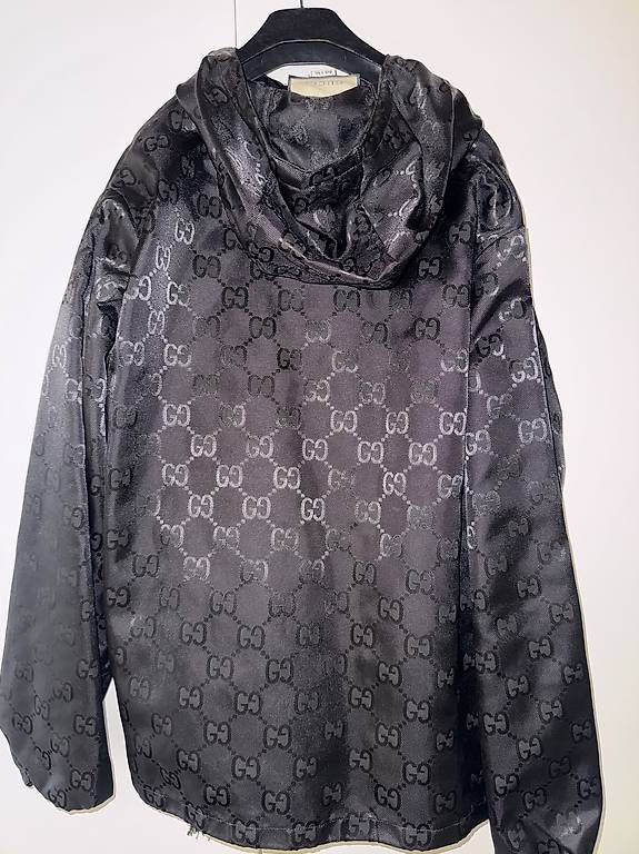 Gucci Giacche: Gucci Wind/regenjacke oblique – Usato da Wohlen AG venduto da Jet_86 1