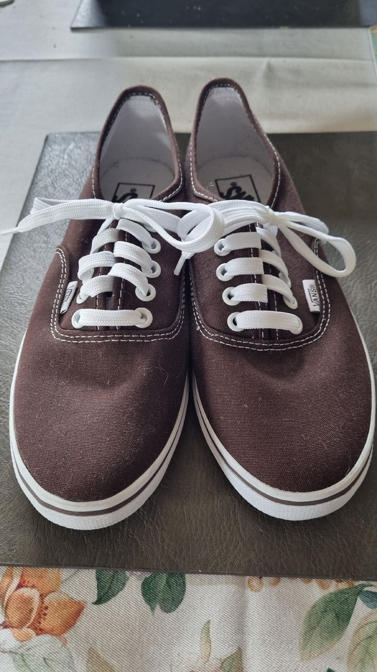 Vans Chaussures hommes: Vans baskets 38.5 – Neuf (Voir description) à Bévilard par AnnCHUK