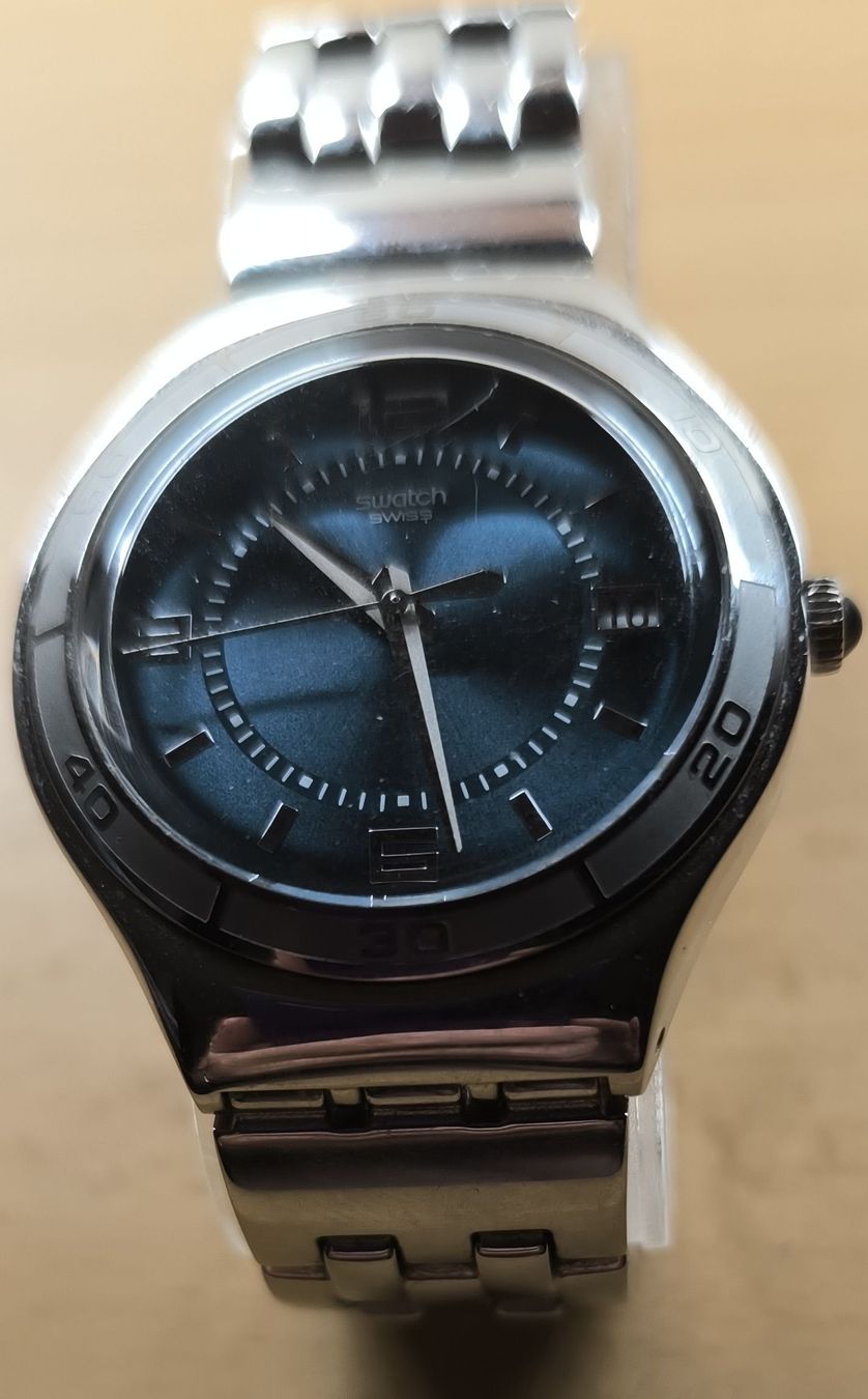 Swatch Montres: Montre Swatch bleue bon état – D'occasion à Onex par Zebule