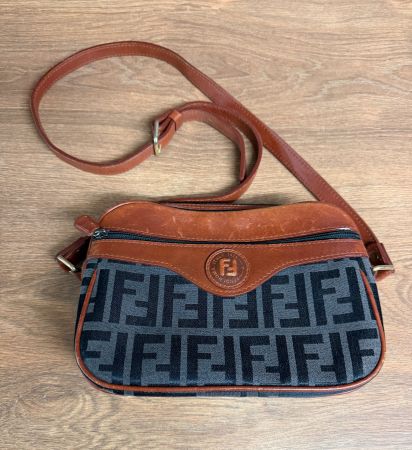 Fendi Vintage Umhängetasche Zucca Muster