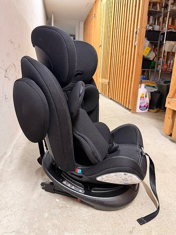 Seggiolini per auto: Chicco Kindersitz Unico Plus Black – Usato da Zürich venduto da yuji808 1
